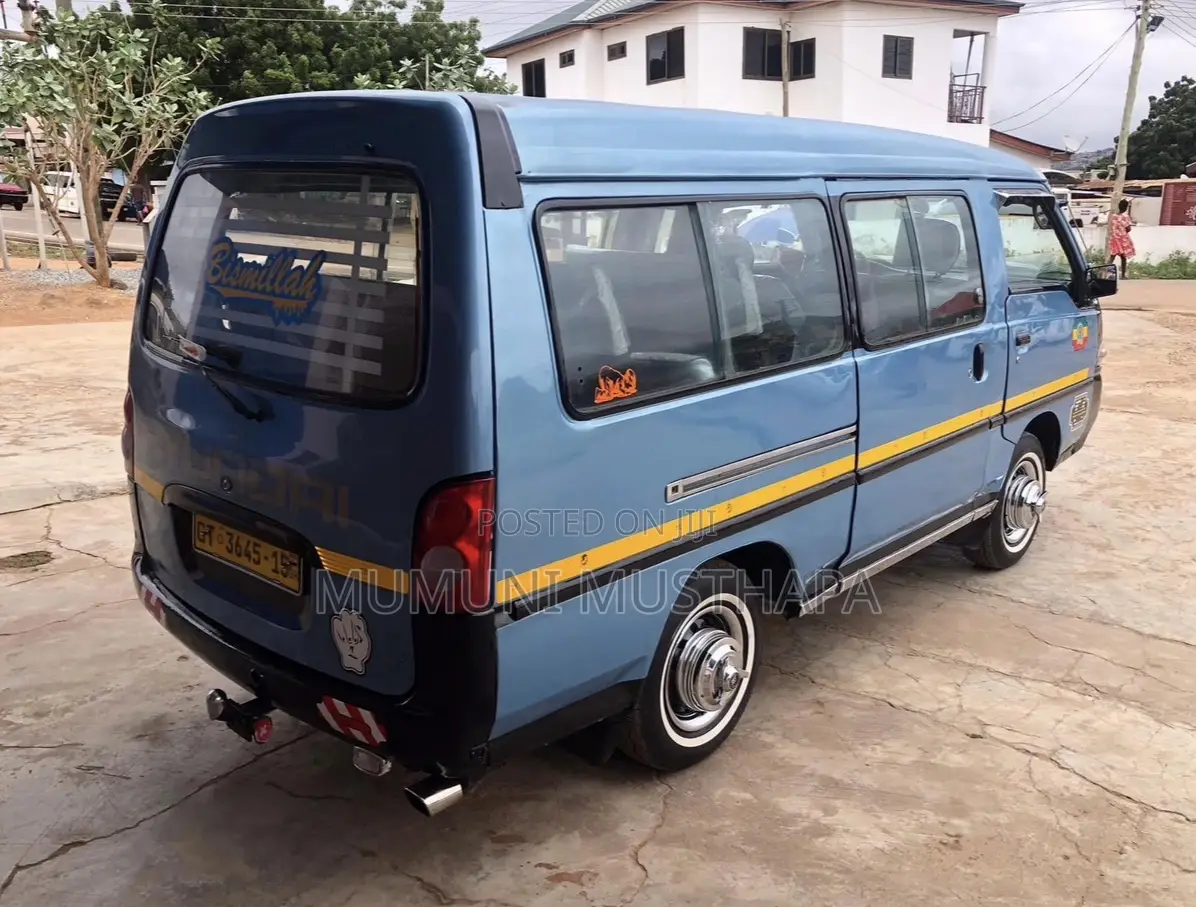 Hyundai H-100 2004 Blue