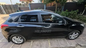 Hyundai Elantra GT 2013 Black
