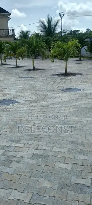 Quality Pavement Blocks,Curbs, Covert, Slabs Etc.