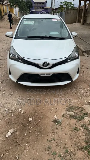 Toyota Vitz 2013 White