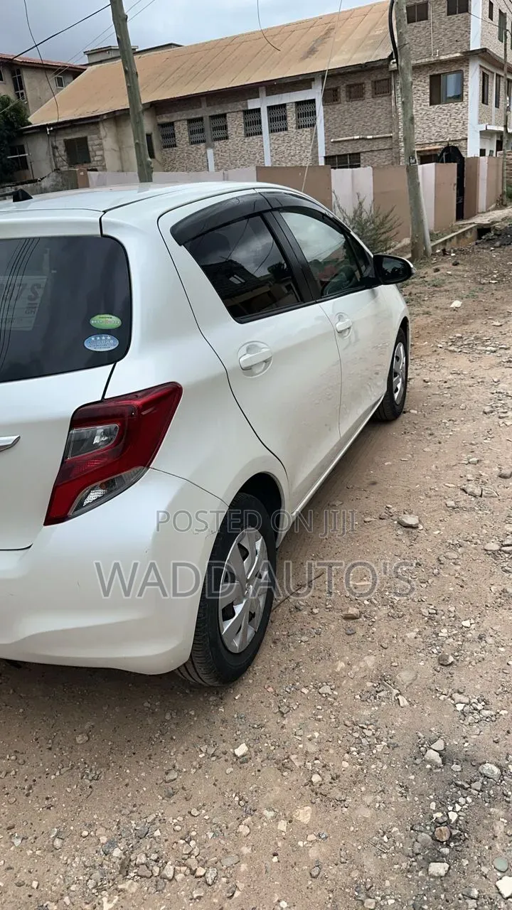 Toyota Vitz 2013 White