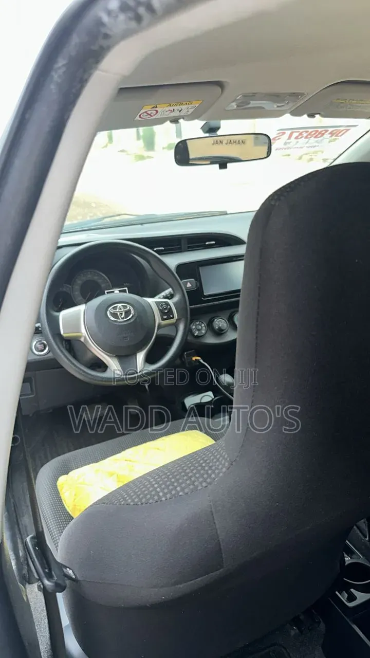 Toyota Vitz 2013 White