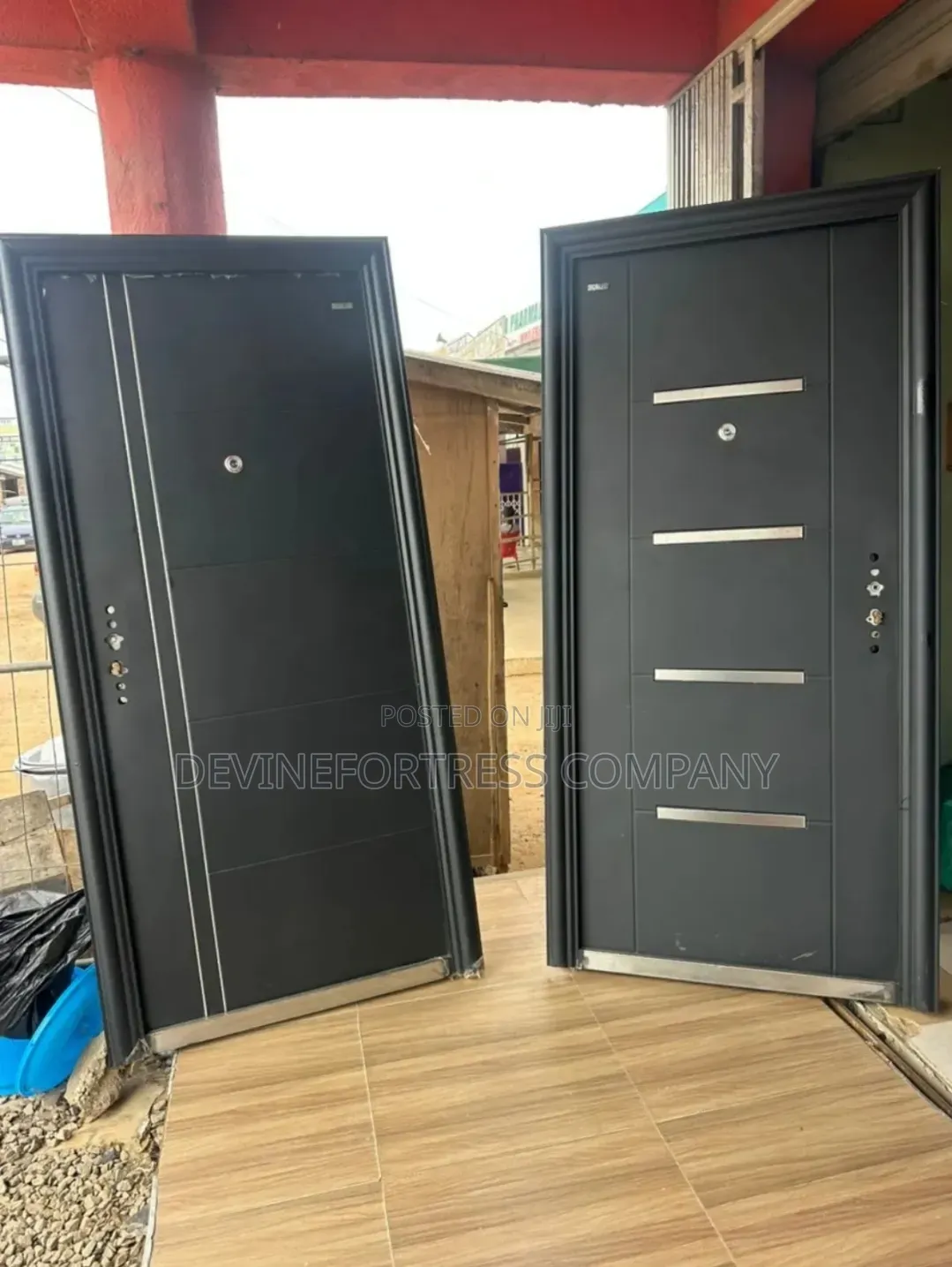 High Quality Black Sed//Paladin Single Doors