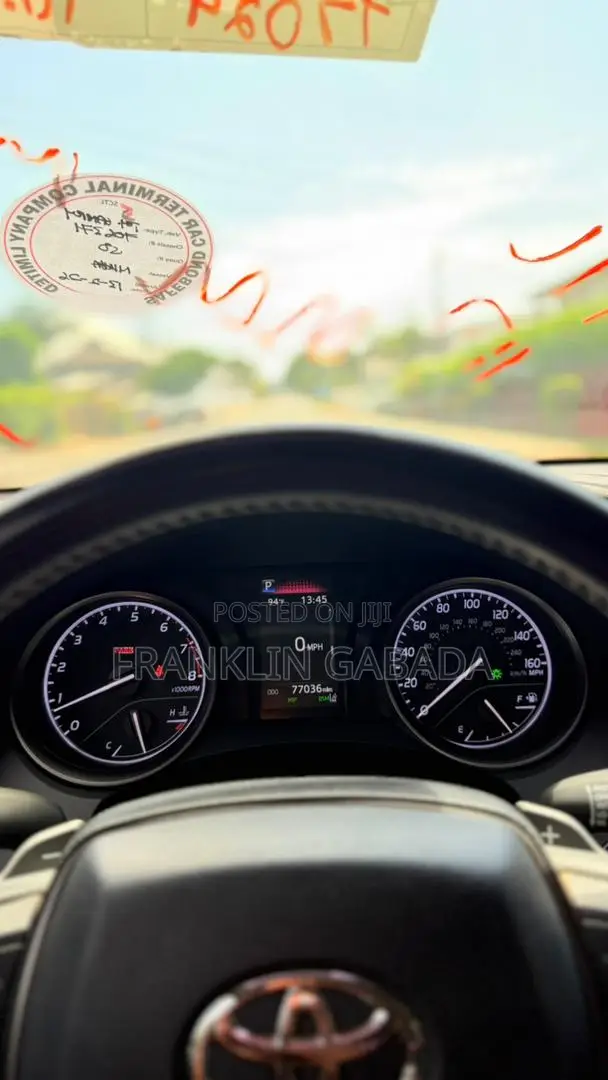 Toyota Camry SE 2022 Gray