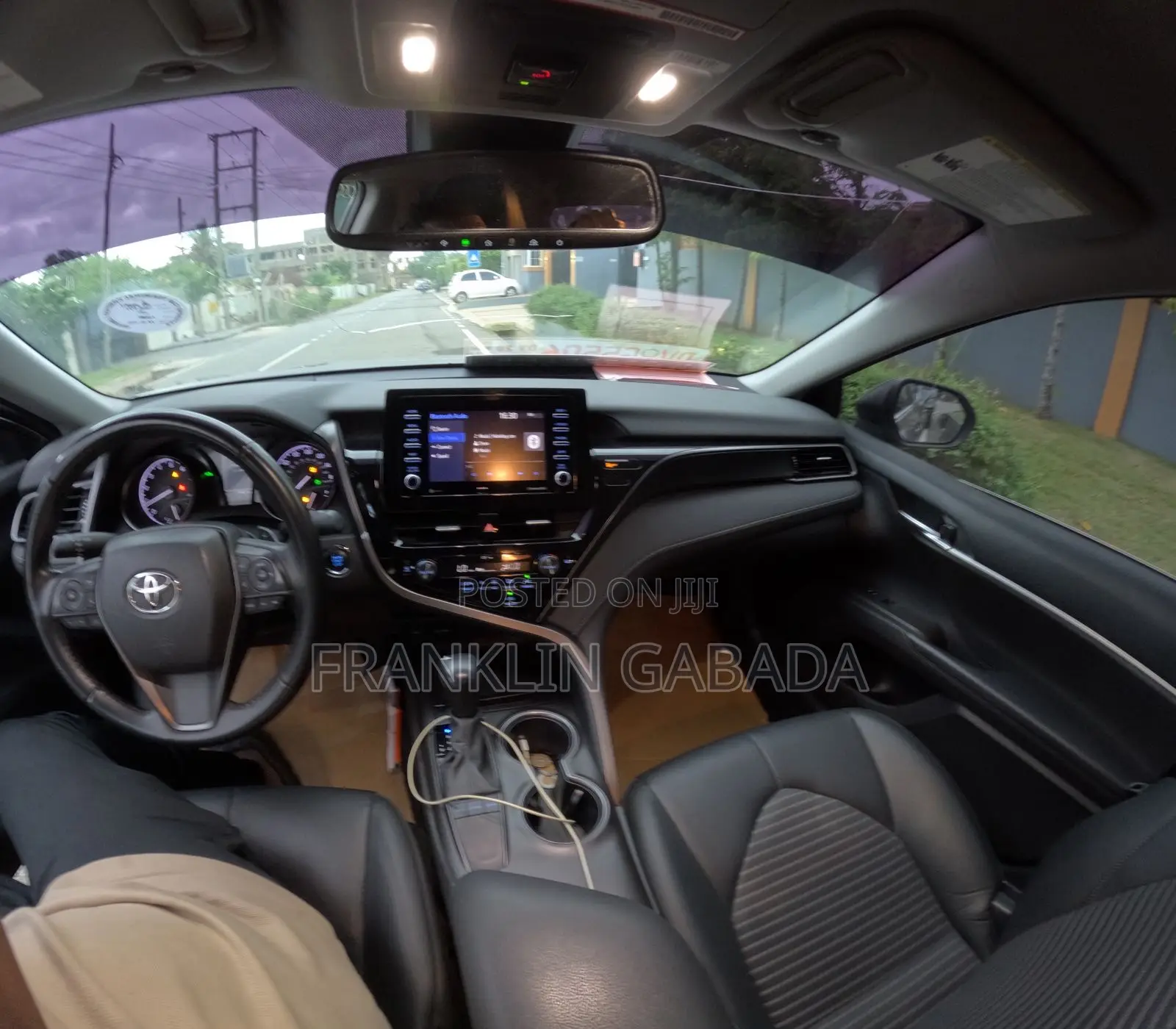 Toyota Camry SE 2022 Gray