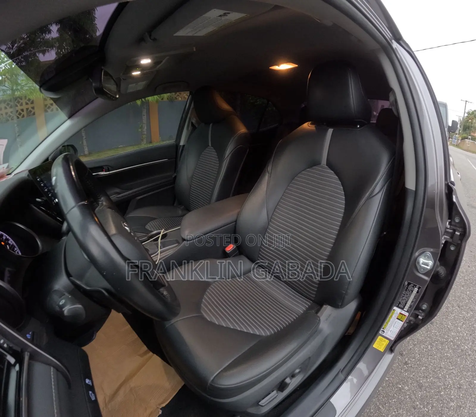 Toyota Camry SE 2022 Gray