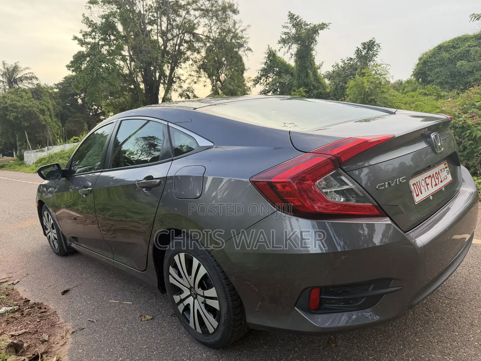 Honda Civic EX 4dr Sedan (2.0L 4cyl) 2017 Gray