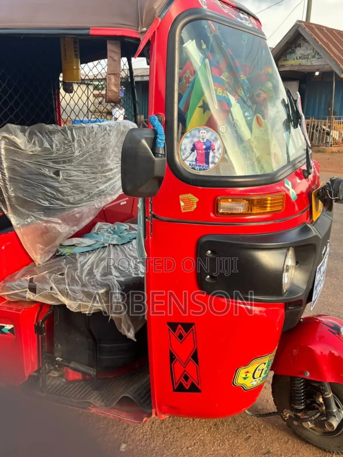 Bajaj RE 2026 Red