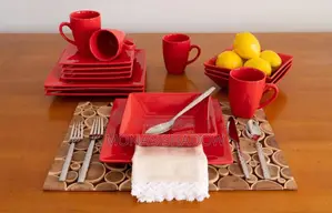 It's a Plate Set