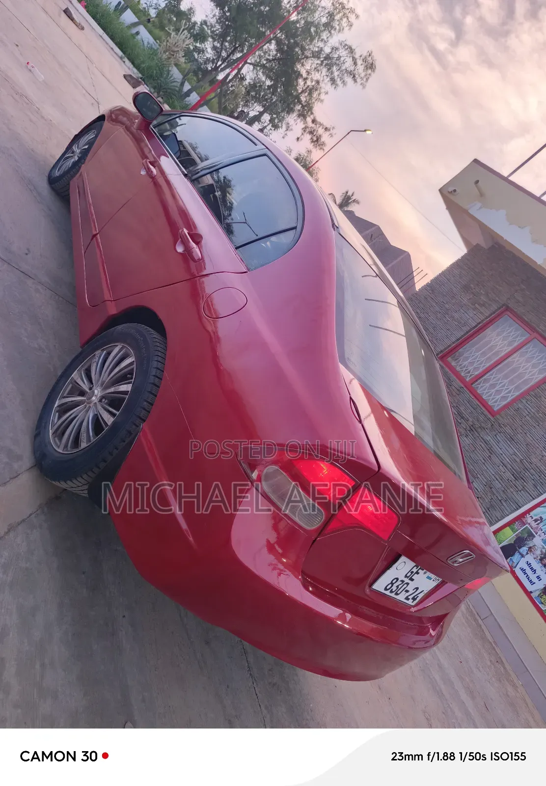 Honda Civic 1.8 5 Door Automatic 2010 Red