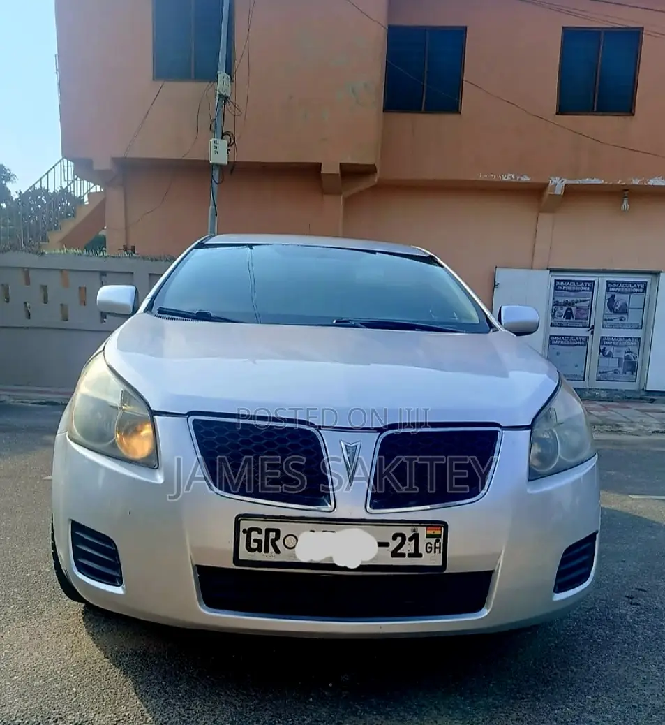 Pontiac Vibe 2010 Gray