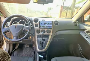 Pontiac Vibe 2010 Gray