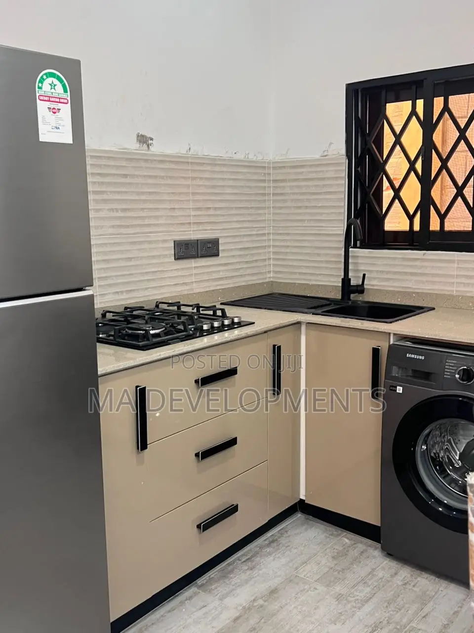 1bdrm House in Madev Realty, Kanda for rent