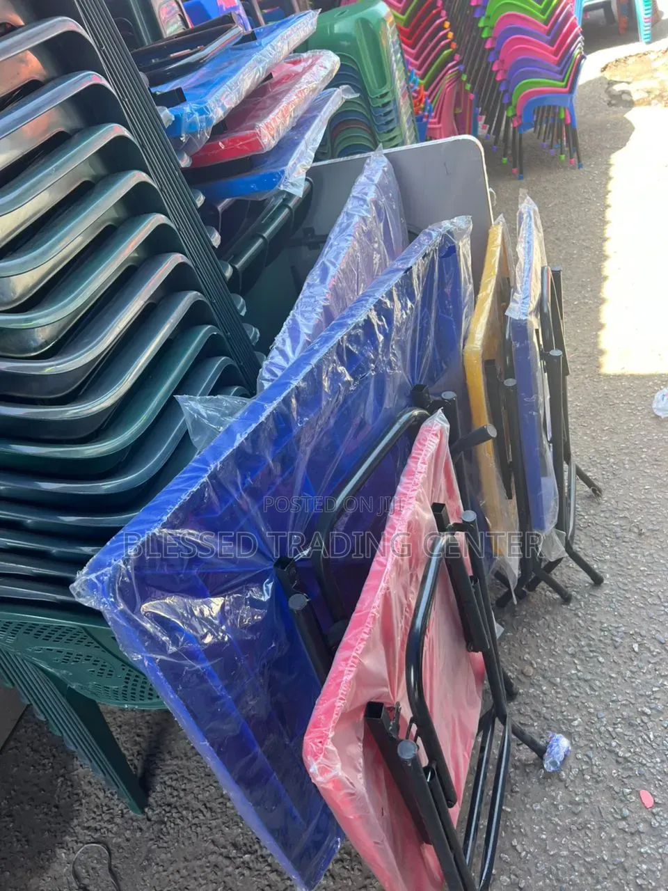 Foldable Plastic Metal Legs Table