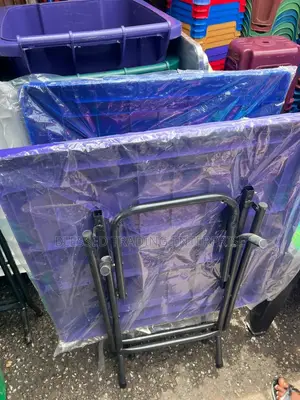 Foldable Plastic Metal Legs Table