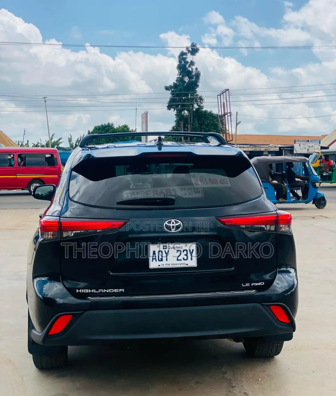 Toyota Highlander LE 2022 Black