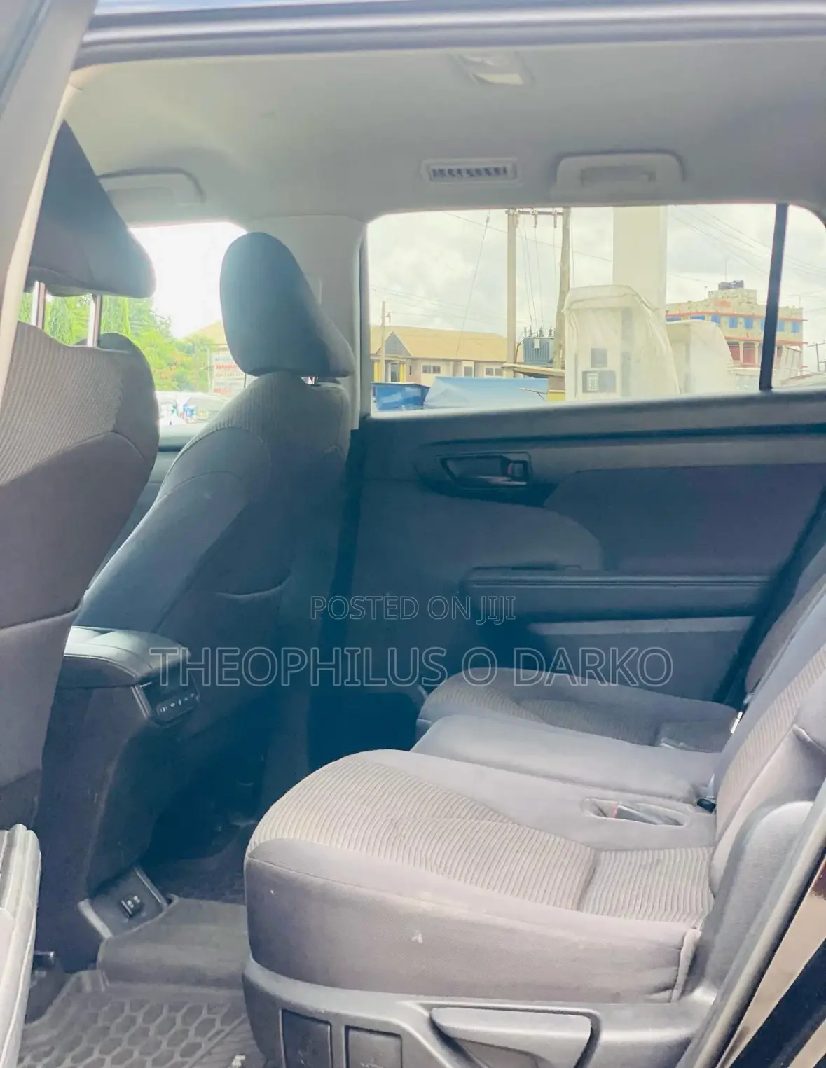 Toyota Highlander LE 2022 Black