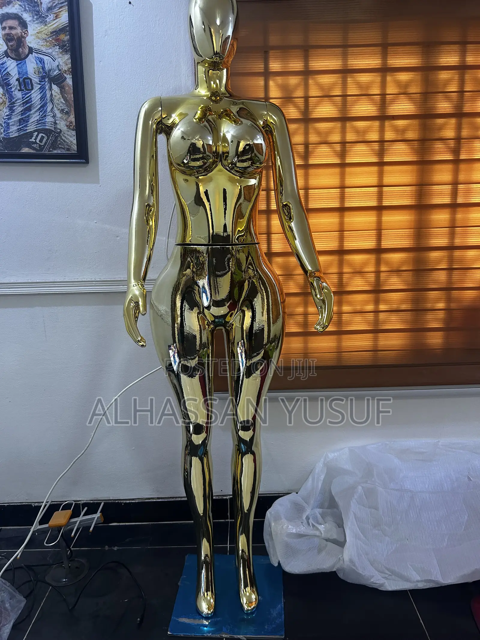 BBL Fiberglass Mannequin