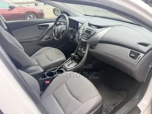 Hyundai Elantra GLS Sedan FWD (1.8L 4cyl 6A) 2013 White