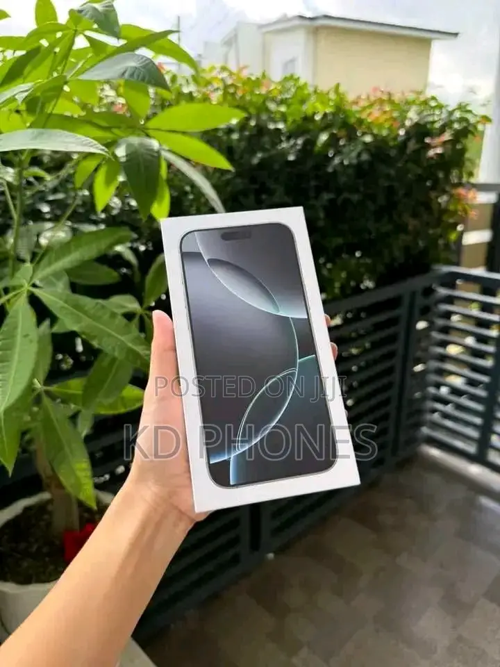 New Apple iPhone 16 Pro Max 1 TB Gold