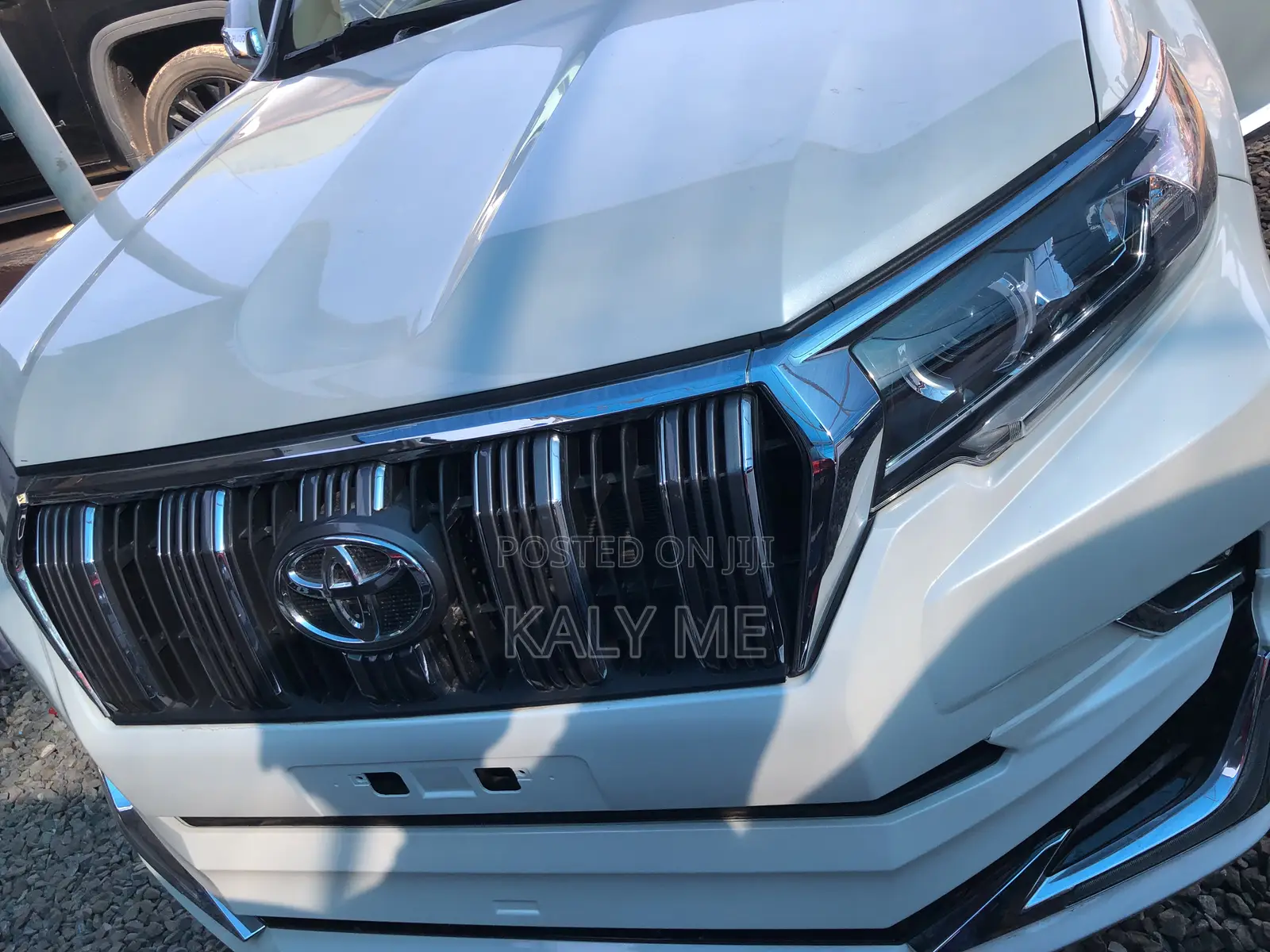 Toyota Land Cruiser Prado 2017 White