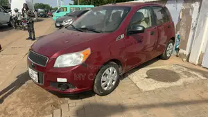 Chevrolet Aveo 1.4 Hatchback 2014 Red