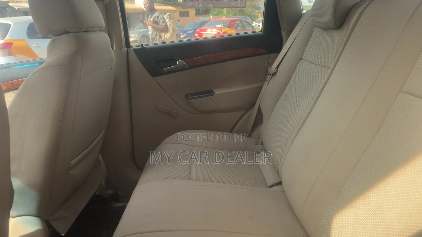 Chevrolet Aveo 1.4 Hatchback 2014 Red