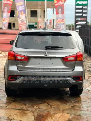 Mitsubishi Outlander Sport LE 2.0 2018 Gray