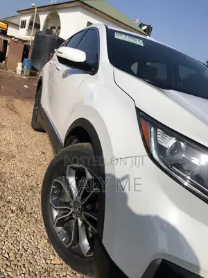 Honda CR-V 2019 White