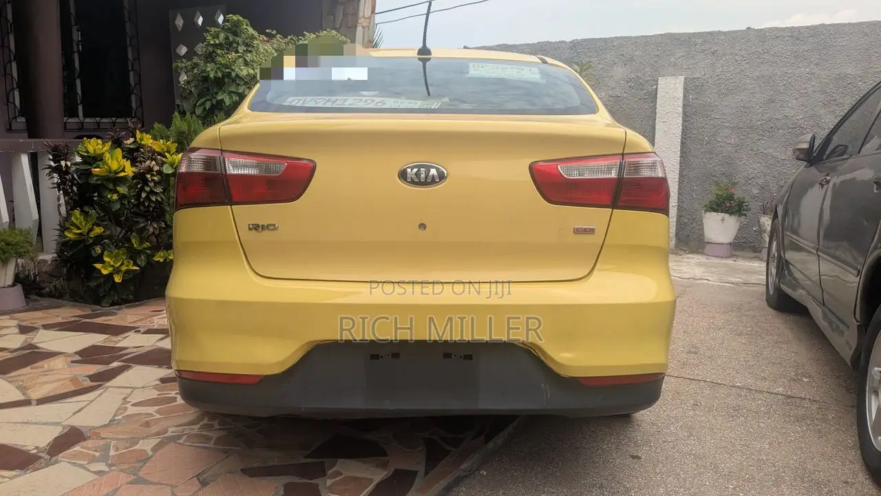Kia Rio 2016 Yellow