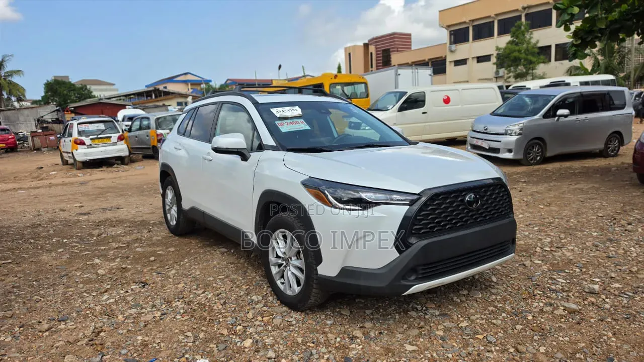 Toyota Corolla Cross 1.8 Petrol AWD 2022 White