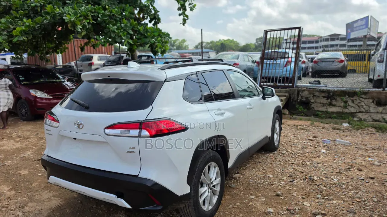 Toyota Corolla Cross 1.8 Petrol AWD 2022 White