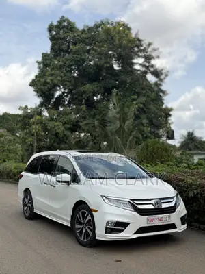 Honda Odyssey Elite 2019 Off white