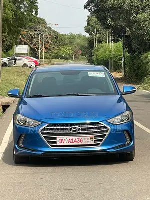 Hyundai Elantra Limited Sedan FWD (2.0L 4cyl 6A) 2017 Blue