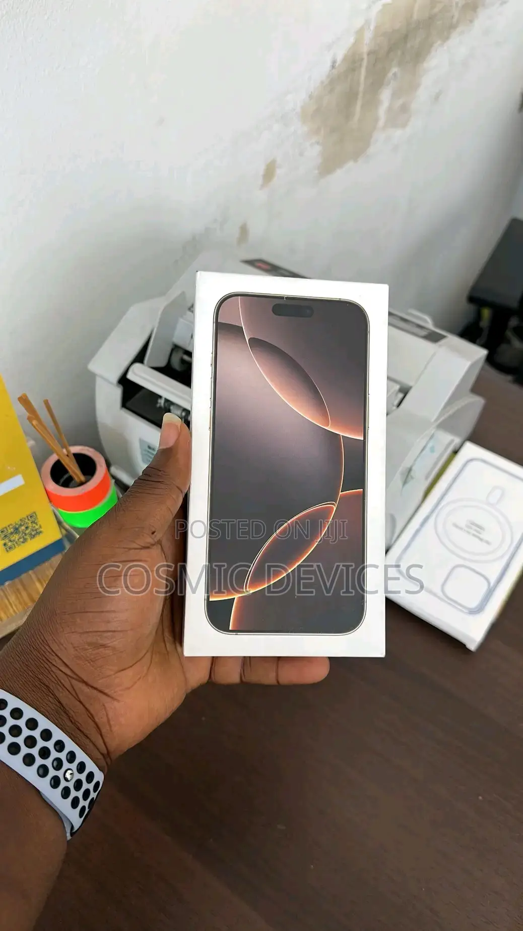 New Apple iPhone 16 Pro Max 1 TB Gold