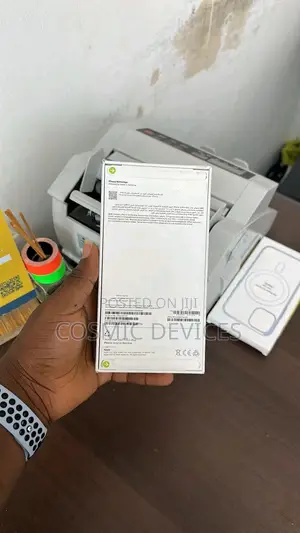 New Apple iPhone 16 Pro Max 1 TB Gold