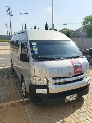Toyota HiAce 2015 Grey