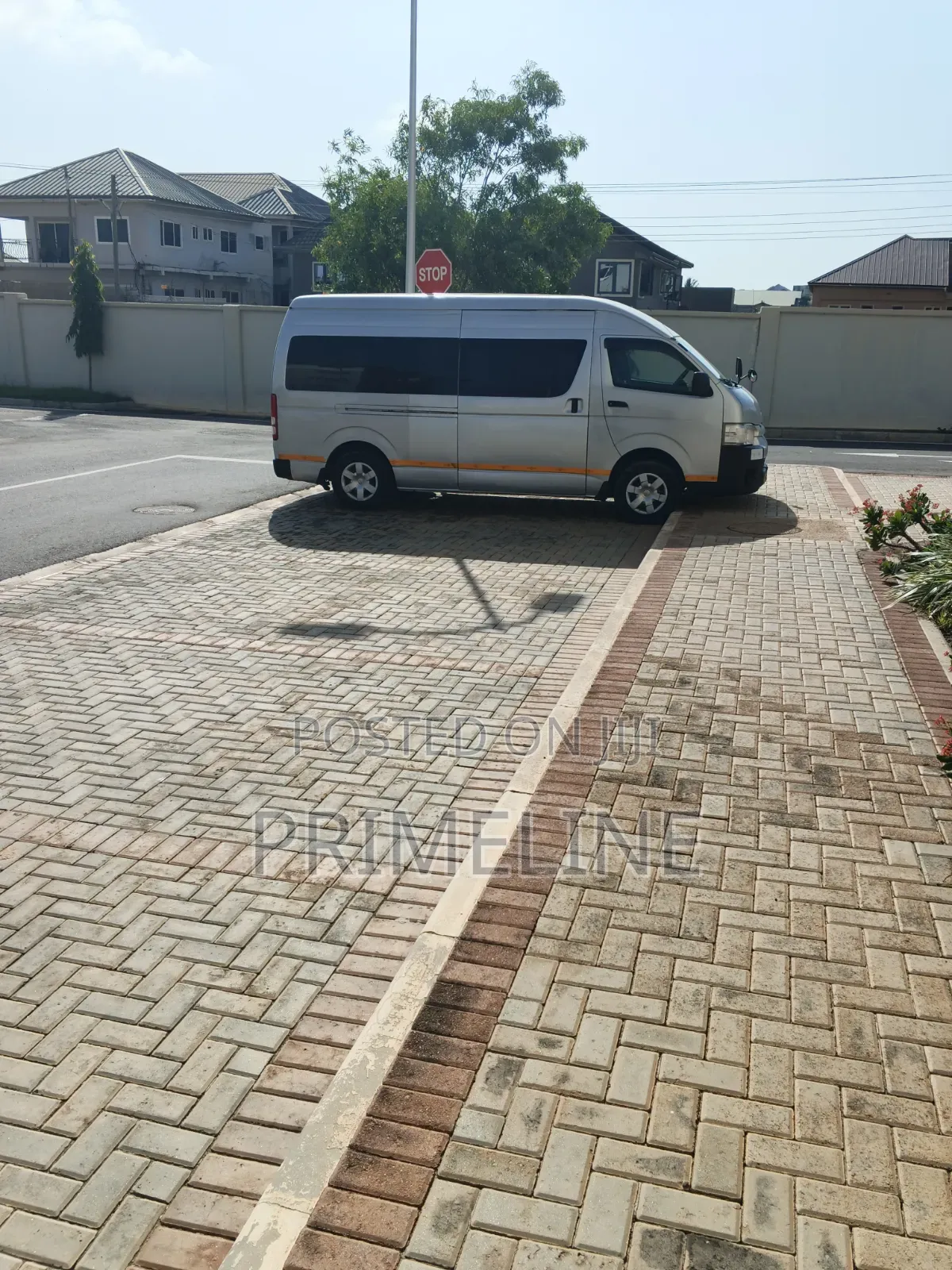 Toyota HiAce 2015 Grey