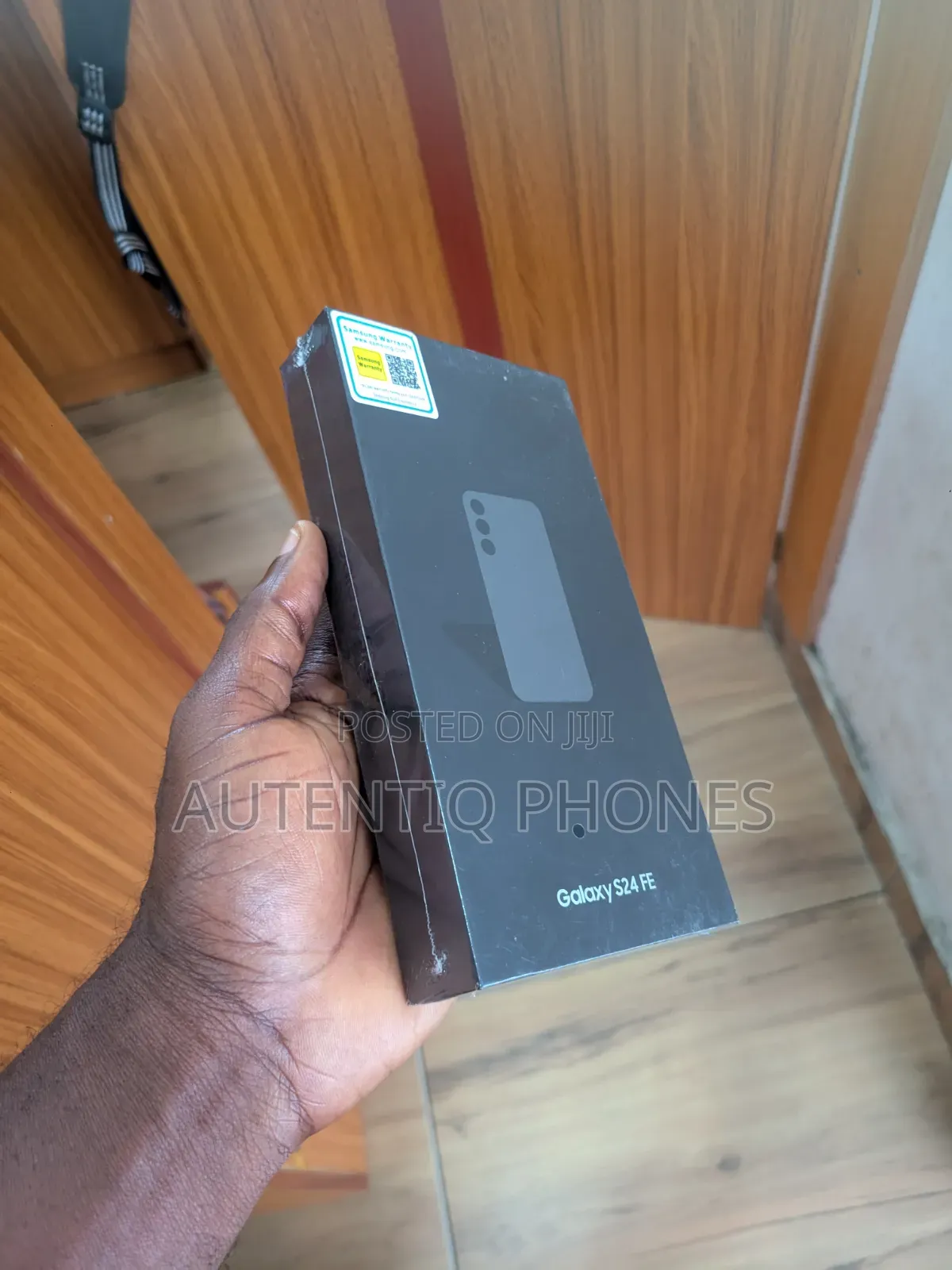 New Samsung Galaxy S24 FE 128 GB Gray