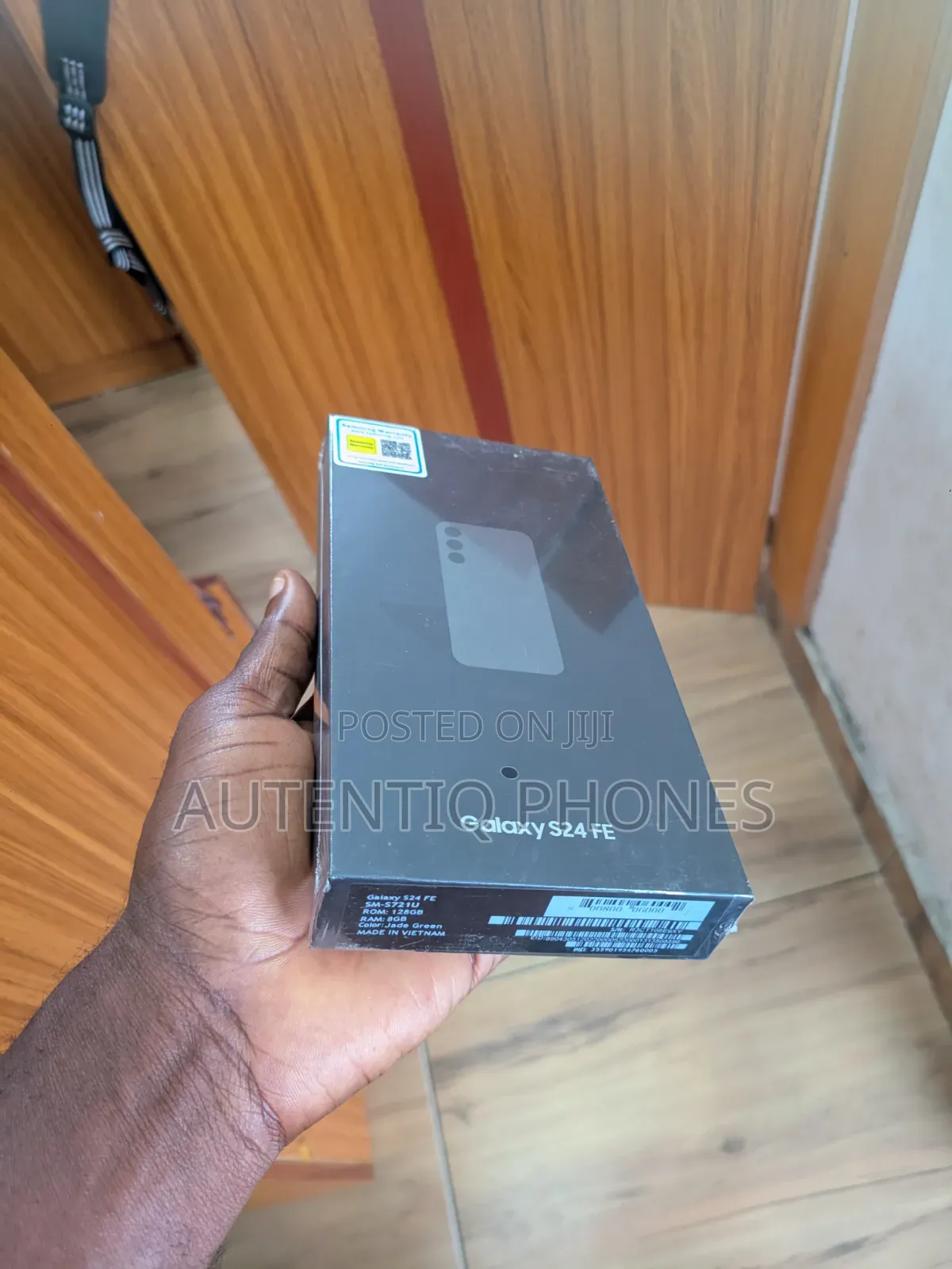 New Samsung Galaxy S24 FE 128 GB Gray
