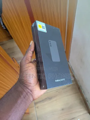 New Samsung Galaxy S24 FE 256 GB Green