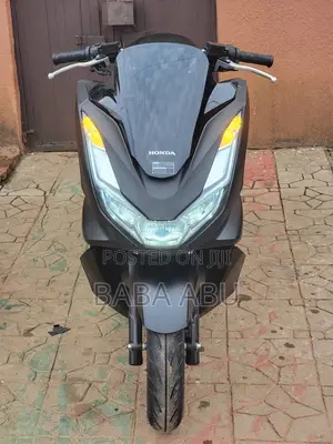 Honda 2022 Blue