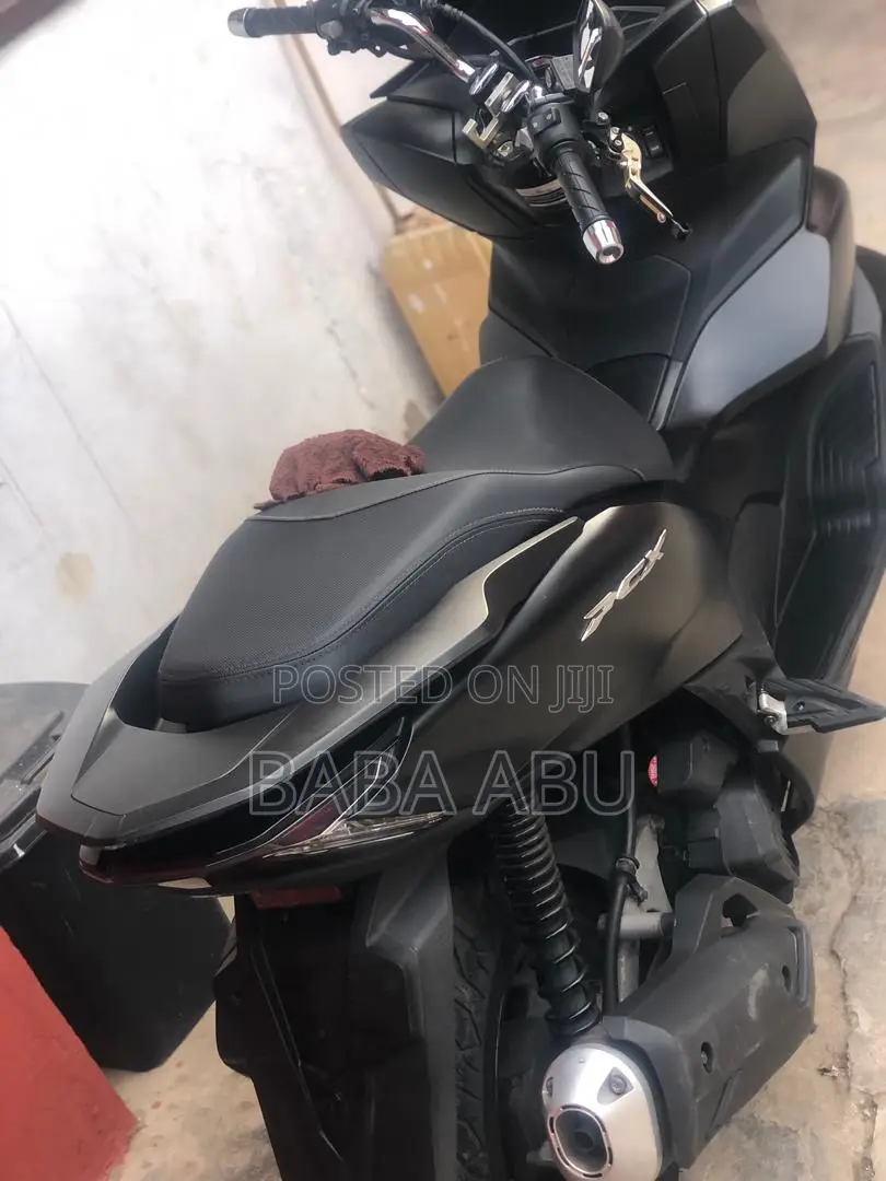 Honda 2022 Blue