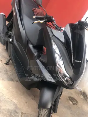 Honda 2022 Blue