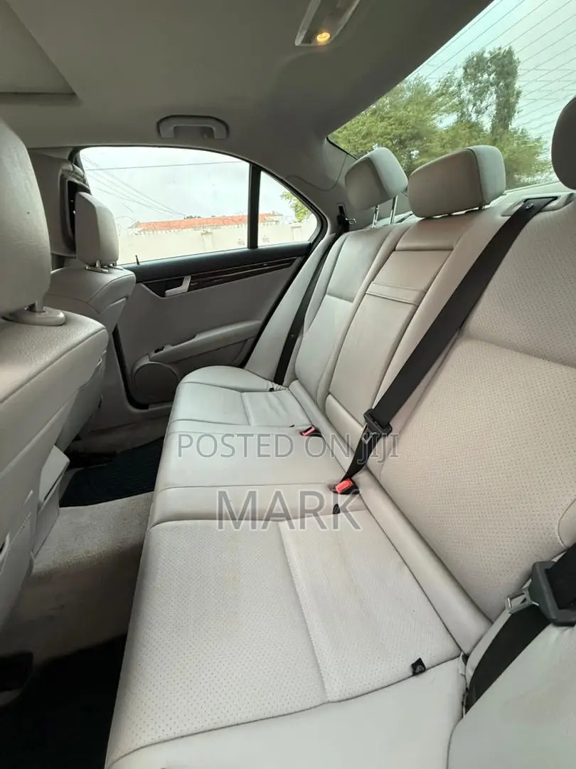 Mercedes-Benz C300 2013 Gray
