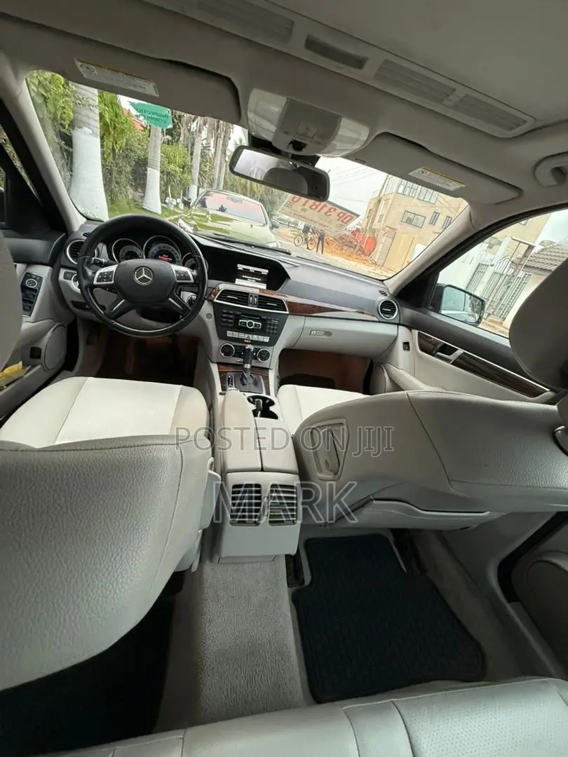 Mercedes-Benz C300 2013 Gray