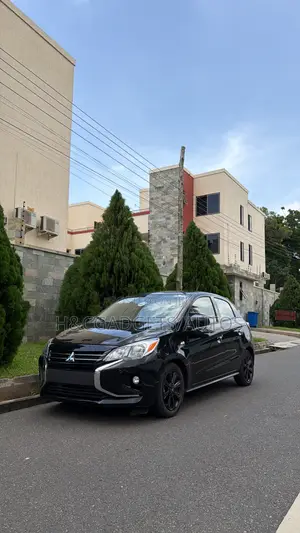Mitsubishi Mirage Black Edition 2022 Black