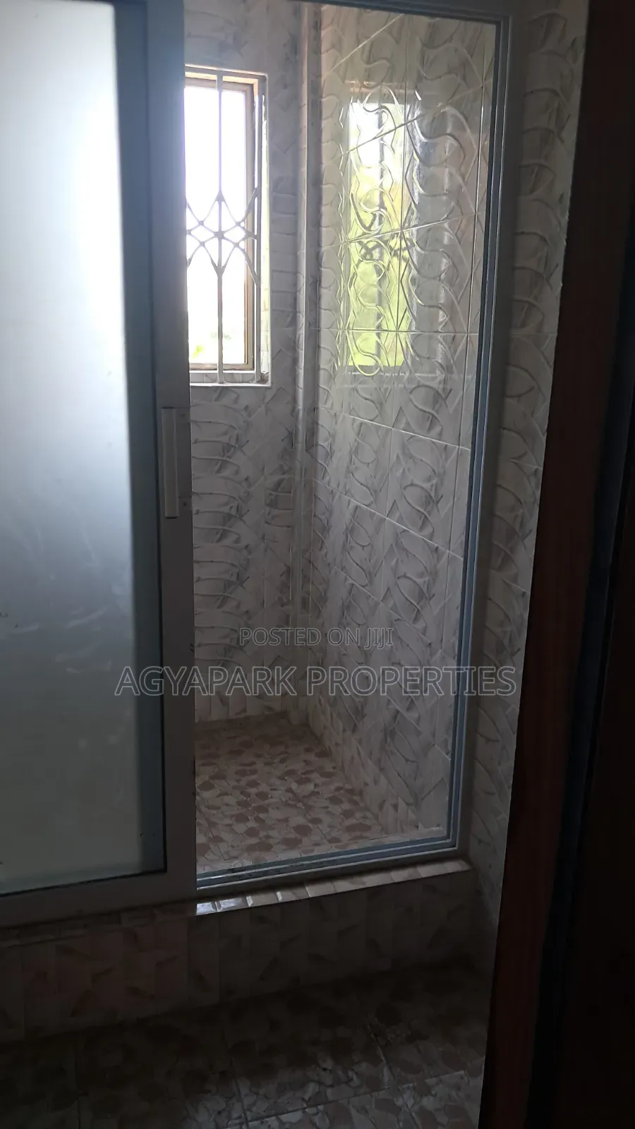 3bdrm Apartment in Saint John'S, Mile 7 for rent