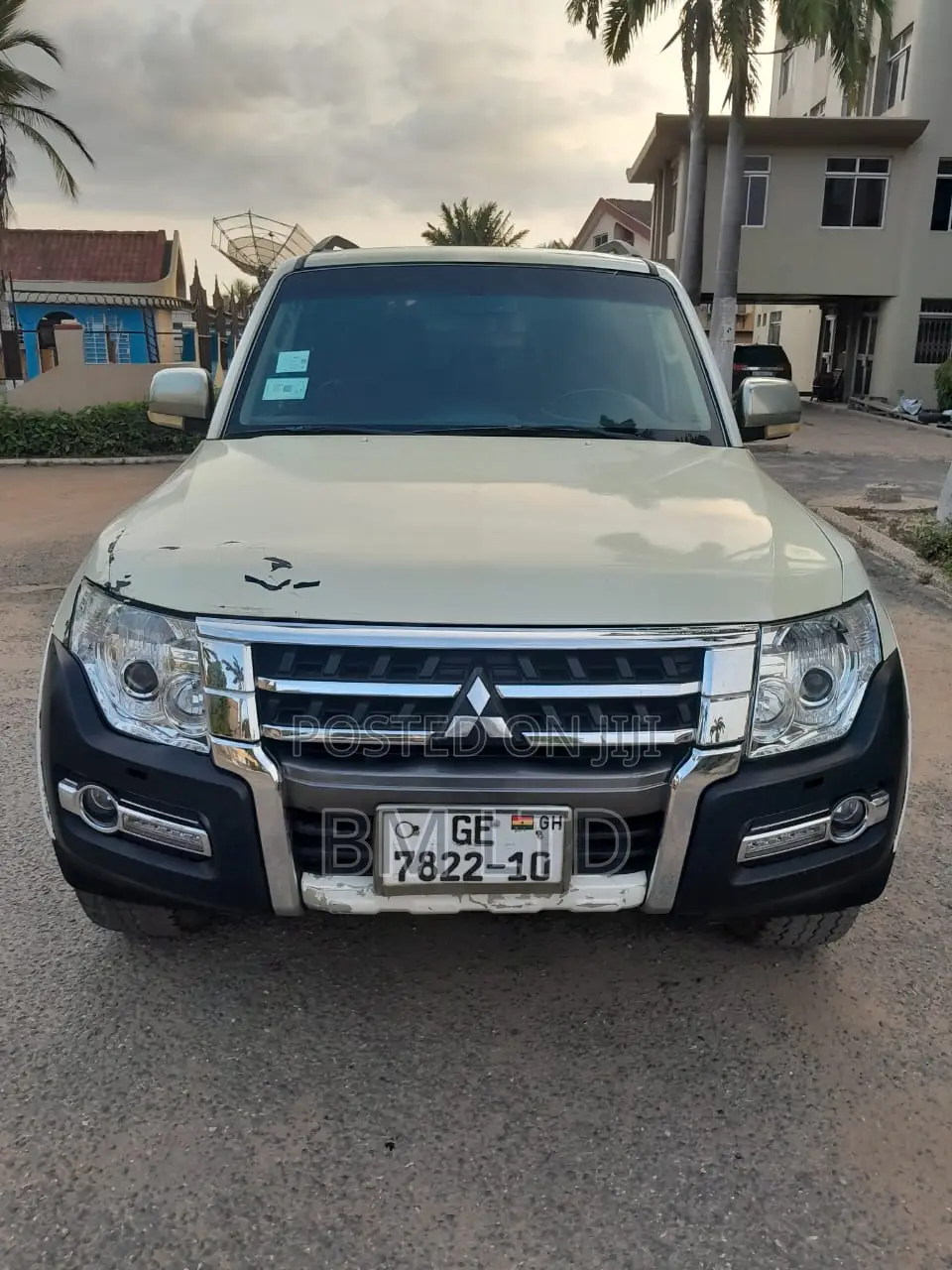 Mitsubishi Pajero 2010 White