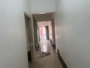 3bdrm House in Franko Properties, School Junction for rent